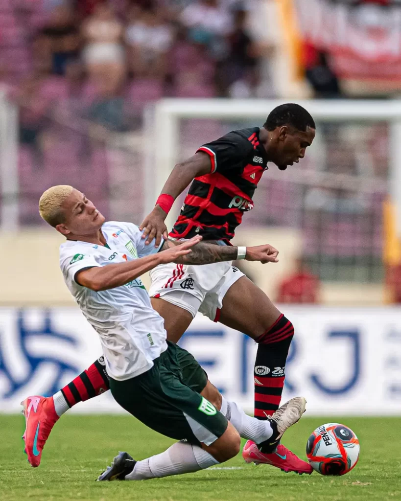 Lorran, do Flamengo, contra o Boavista (Foto: Paula Reis/Flamengo)