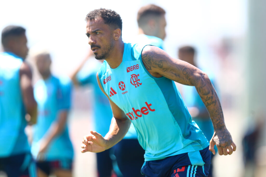 Entre soberania e desfalques, Flamengo se prepara para semifinal do Carioca 2025. 2 Danilo é desfalque para primeiro jogo da semifinal do Carioca entre Flamengo x Vasco (Foto: Gilvan de Souza / Flamengo)