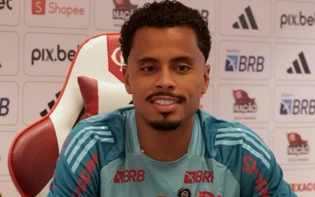 Allan em entrevista falando sobre sua última tacada no Flamengo