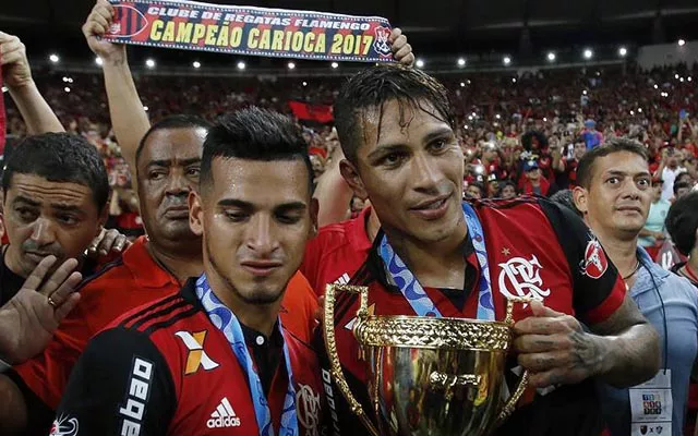 Flamengo pode ampliar tabu contra Vasco na semifinal do Carioca 2025 2 Flamengo campeão Carioca de 2017 com atacante Guerrero (Foto: Divulgação/Flamengo)