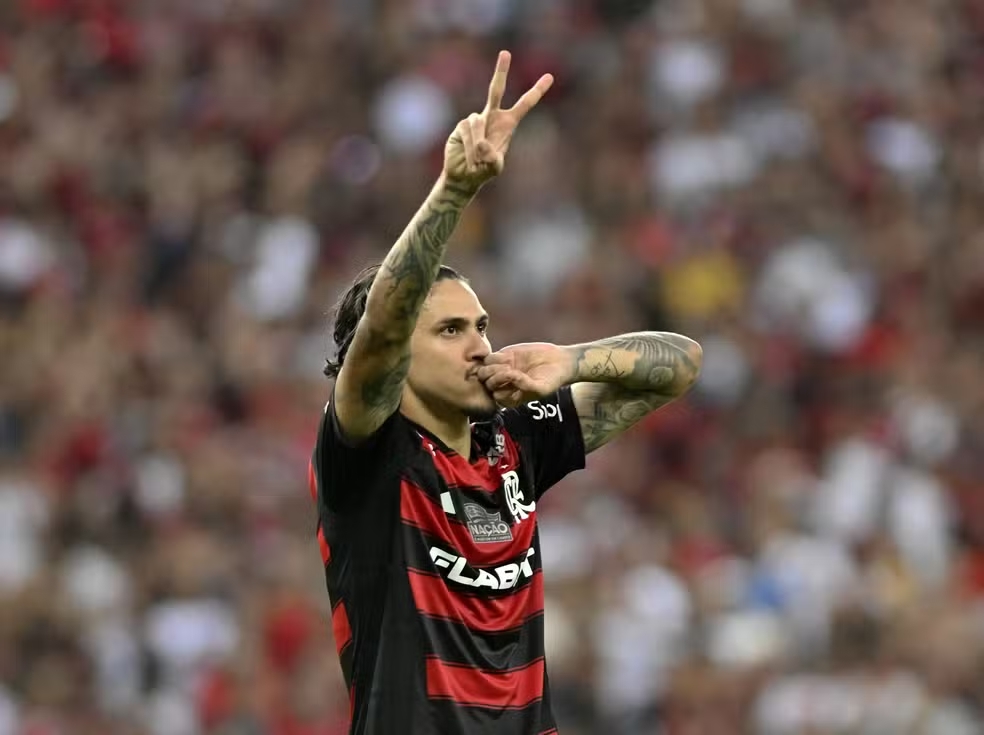 Flamengo atropela Corinthians com show coletivo e brilho de Pedro no Maracanã 3 Pedro Flamengo Corinthians — Foto: André Durão/ge