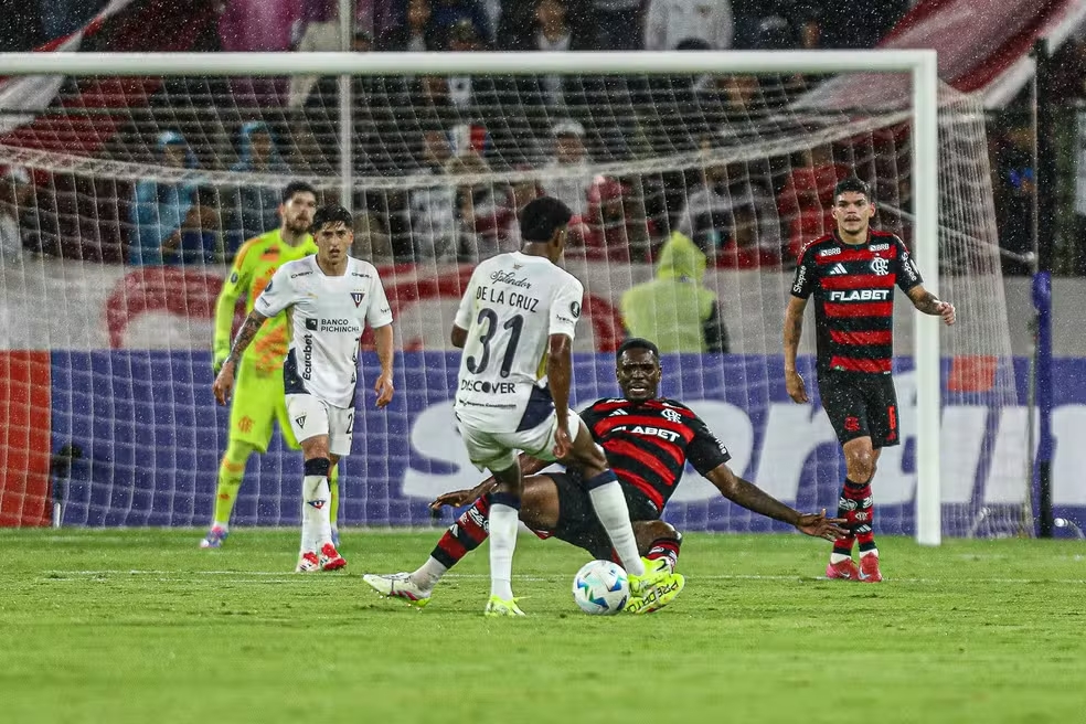 Classificação do Flamengo na Libertadores 2025 preocupa e repete campanhas decepcionantes 2 Flamengo chegou à segunda partida seguida sem vencer na Libertadores — Foto: Gilvan de Souza/CRF