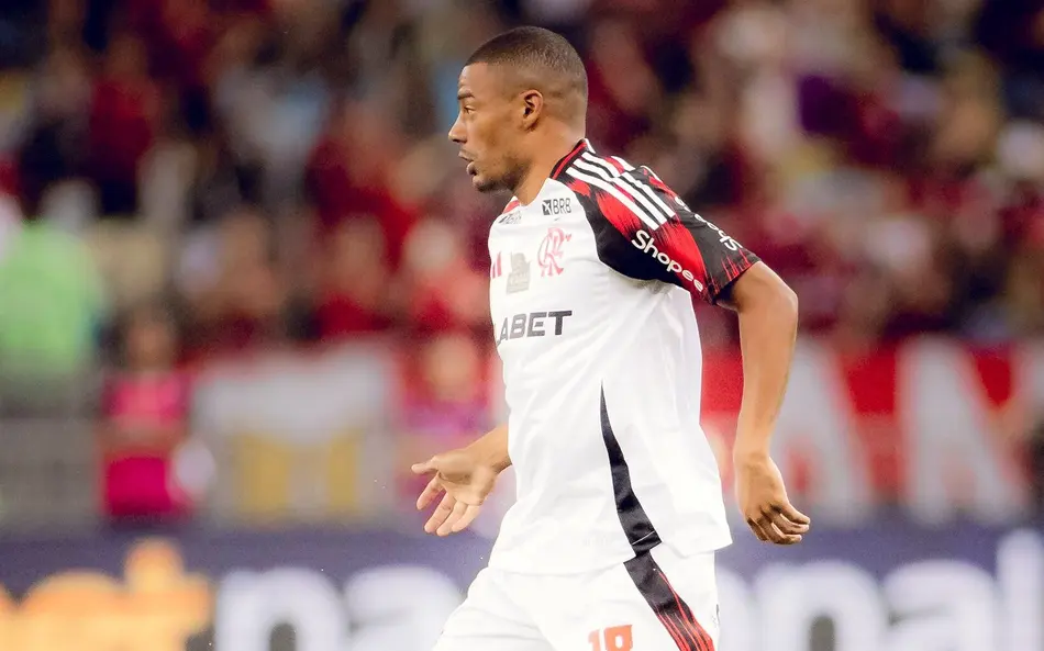 Flamengo pega LDU a 2.850 metros com desfalques e em busca de redenção 3 De la Cruz será um dos desfalques do Flamengo contra a LDU (Foto: Adriano Fontes / Flamengo)