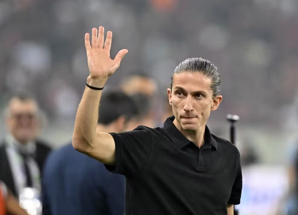 Filipe Luís, técnico do Flamengo, no jogo contra o Bahia, no Maracanã — Foto: André Durão