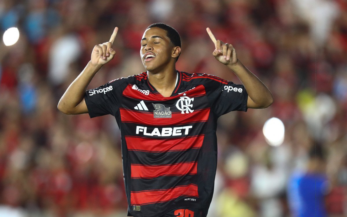 Estreante da noite, Joshua foi decisivo e levou o Flamengo à vitória em seu primeiro jogo no profissional - Foto: Gilvan de Souza / Flamengo