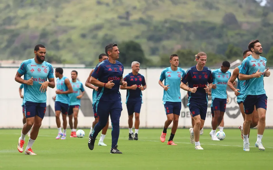 Flamengo encara Central Córdoba como decisão para manter vivo sonho do tetra na Libertadores 2 Jogadores do Flamengo durante treino no Ninho do Urubu - Foto: Gilvan de Souza/Flamengo
