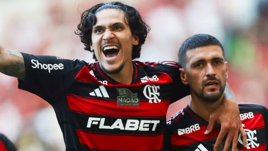 Pedro comemora gol pelo Flamengo - Foto: Gilvan de Souza/Flamengo