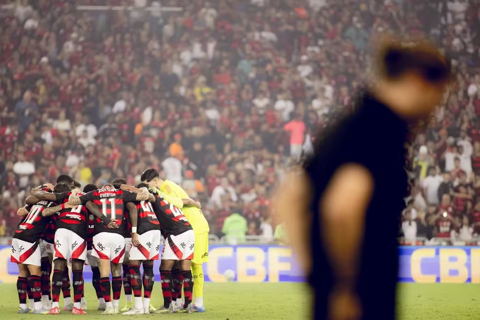 Flamengo e Inter se reencontram na Libertadores em duelo histórico e equilibrado 1 Time do Flamengo de Filipe Luís — Foto: Adriano Fontes / Flamengo