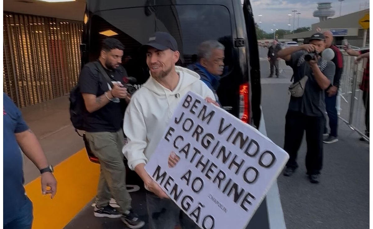 Jorginho chega ao Brasil para assinar com o Flamengo - Foto: Reprodução/O Tempo Sports/Lance