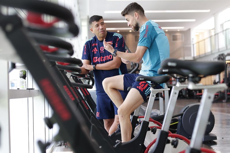 Jorginho na academia do Ninho do Urubu, CT do Flamengo - Foto: Gilvan de Souza/Flamengo