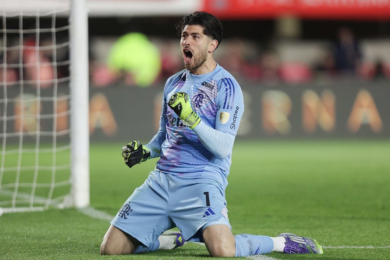 Rossi comemora classificação do Flamengo na Libertadores contra o Estudiantes - Fotos: Gilvan de Souza/Flamengo