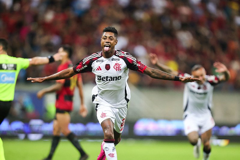 Bruno Henrique comemora seu gol pelo Flamengo contra o Sport - Foto: Gilvan de Souza/Flamengo