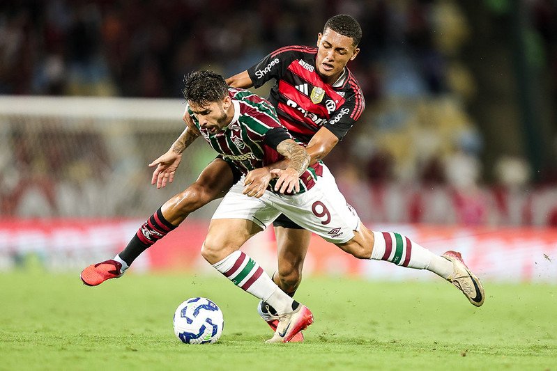 João Victor em ação no Fla-Flu - Foto: Gilvan de Souza/Flamengo