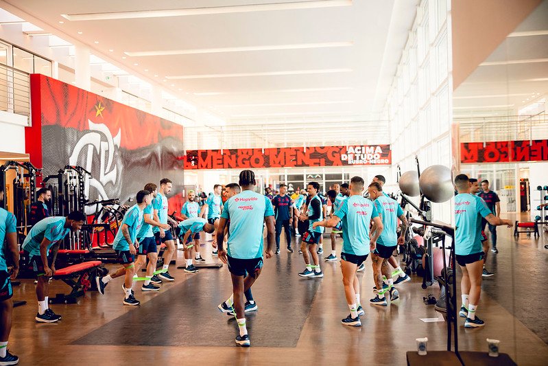 Flamengo planeja alterar logística do Intercontinental em caso de título antecipado do Brasileirão 3 Jogadores do Flamengo treinam na academia do Ninho do urubu - Foto: Adriano Fontes/Flamengo