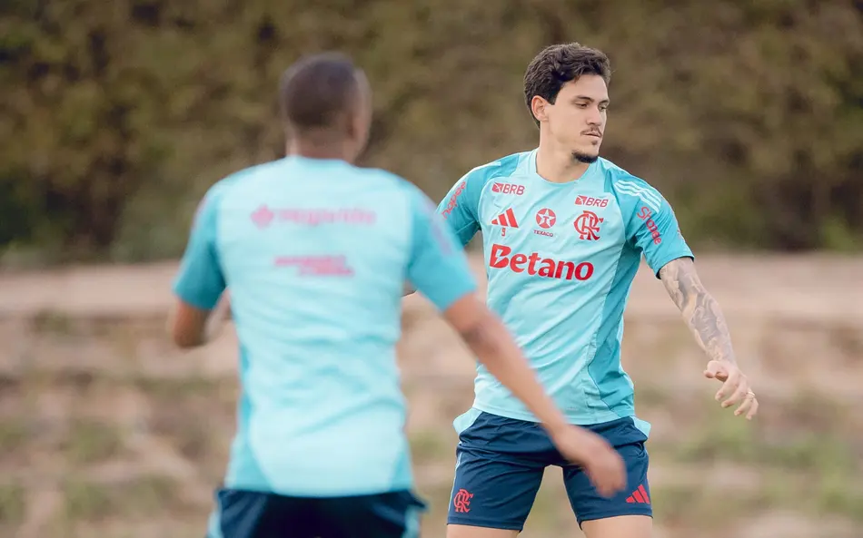 Pedro durante treino em Doha - Foto: Gilvan de Souza/Flamengo