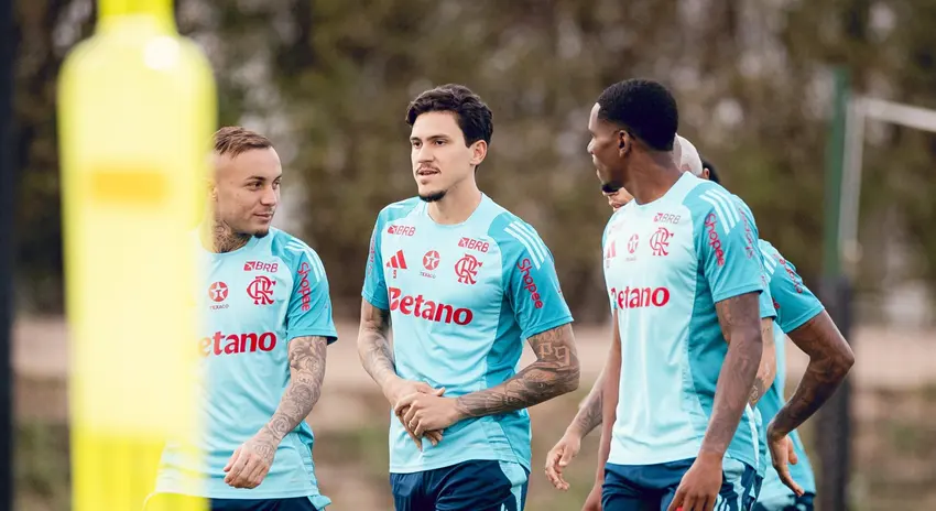 Pedro durante treino em Doha - Foto: Gilvan de Souza/Flamengo