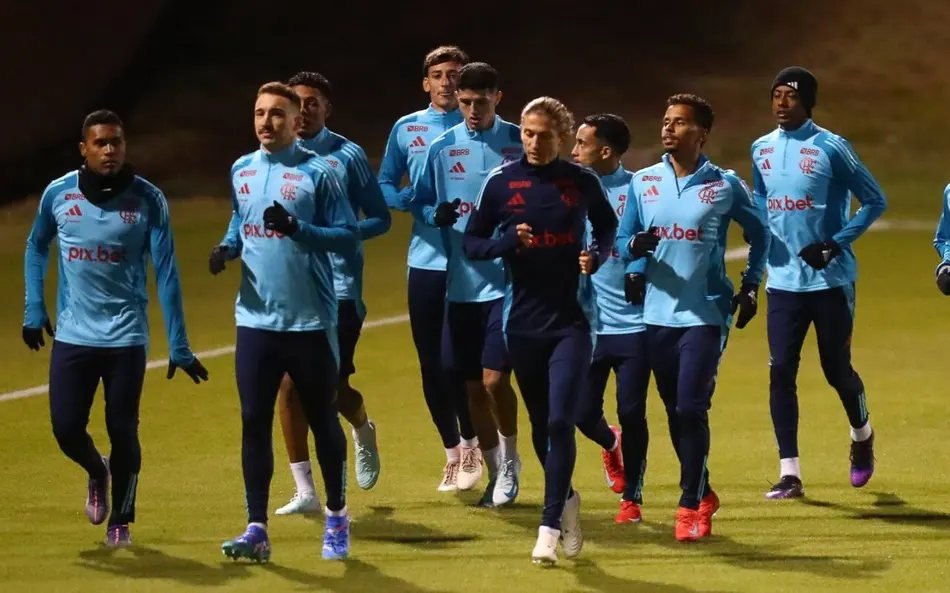 Léo Ortiz durante treinamento com o elenco do Flamengo - Foto: Gilvan de Souza/Flamengo